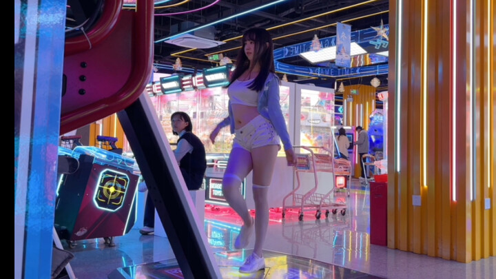 Gorgeous girl in white stockings and shorts, a new social butterfly scene—her cute tummy is sizzling