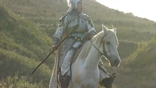 "Anh ta là người đã đâm tôi ba nhát và gần như giết chết tôi!!"