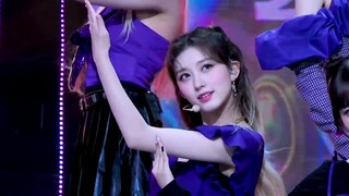 Lần trở lại này, cô ấy đã thu hút được rất nhiều người hâm mộ. Dù bài hát đầu tay bị chặn, nhưng nó 
