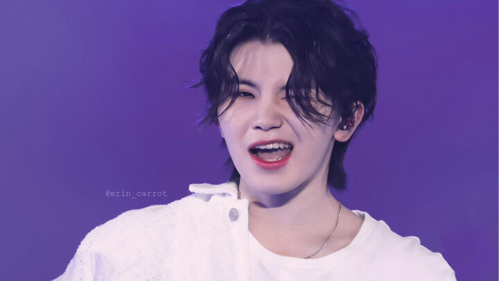 Let’s scream “Woozi, Woozi, Woozi!” One more time! One more time! One more time! He’s so cute! So fr