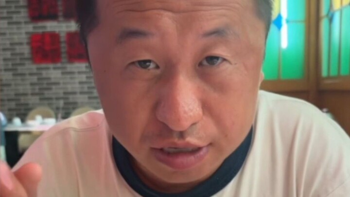 Northeast Grandpa sharply critiques Southern rice: “What kind of rice is this?”