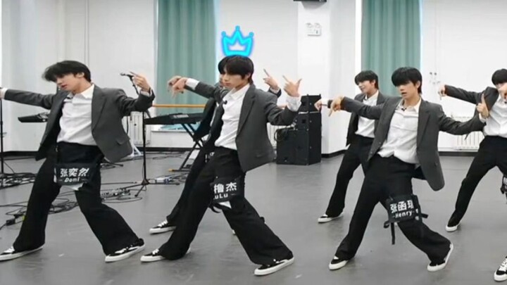 【Wang Lu Jie】Ruang Latihan «Lucifer» - Pelacakan Pandangan Mahkota Kecil 4K