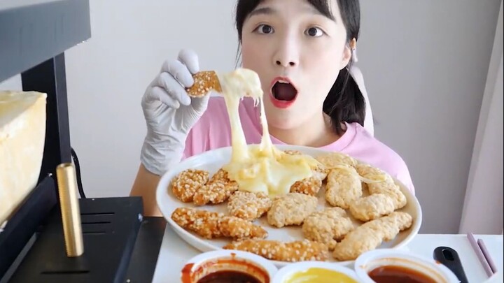 【Nado Official Chinese Subtitles】Cheese Waterfall Crispy Fried Chicken Mukbang_Cheese Storm Cheese W