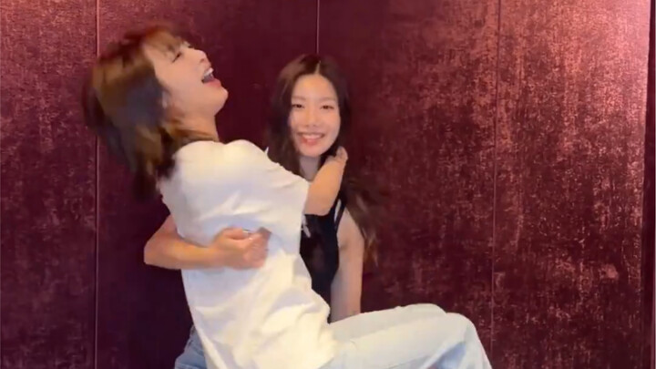 Kwon Eun-bi × Choi Ye-na SABOTAGE challenge