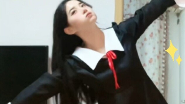 Robot version of secretary dance ;-) So silly