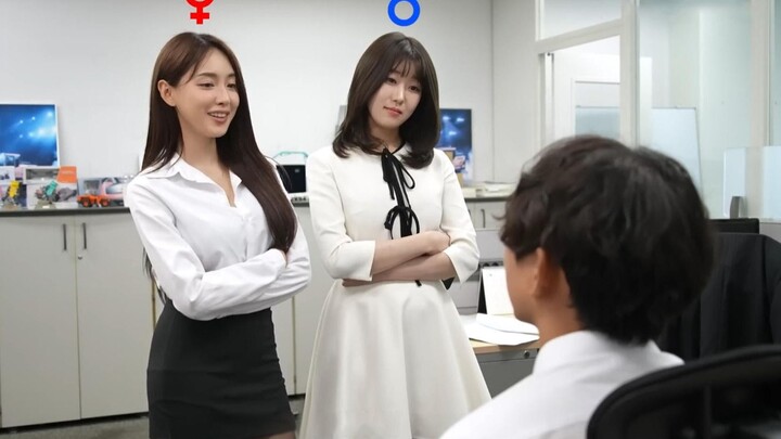 Bos dan rekan kerja cantik saya!