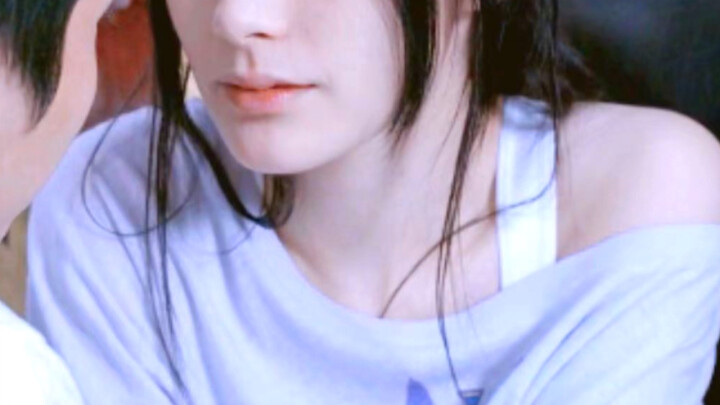 Help! She has a face everyone envies, yet she still struggles with body image issues!