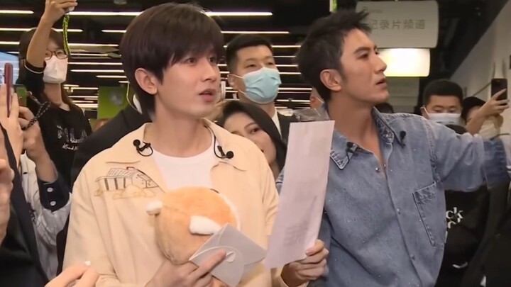 When Qiqi saw “Enter my Yimen, sleep with my Yishen”