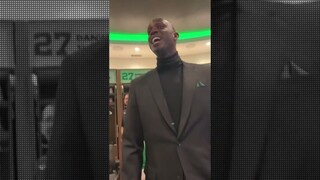 KG bringing the energy to the Celtics locker room before the game against Mavericks.