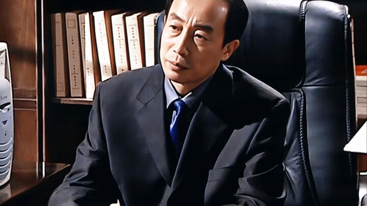 «مساعد العمدة يواجه العمدة وجهًا لوجه دون أي خوف»