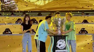 "Akhir"