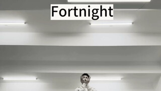 Saya mencoba membuat koreografi tarian untuk Fortnight. Saya sangat suka Fortnight!!