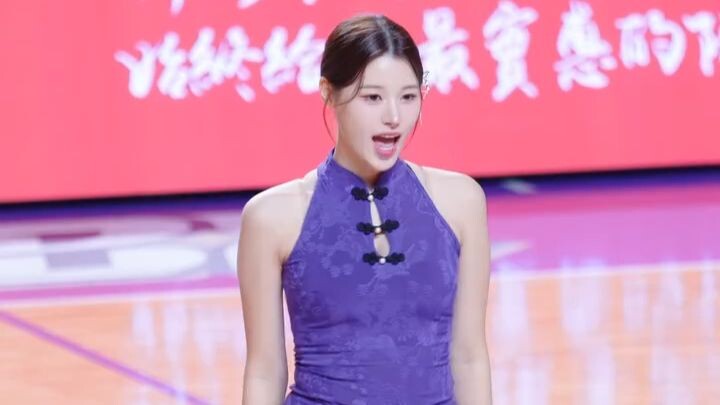 Không xem sườn xám = cả năm xem phí – Lý Nghệ Bân