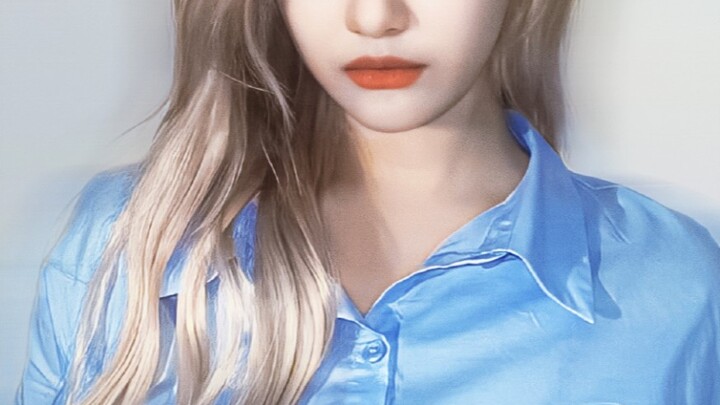 No way... How did she turn out like this after just over two years since her debut?