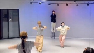 في عصر APT. الذي يشمل الجميع، أنا SEVENTEEN بمفردي