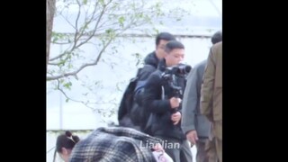 热巴你还是那个不宣之于口的本身就很好的样子，花少有两年了吧，还记得当时我以为你在大笑实则是捡起垃圾随意装进口袋里，你还是那样好