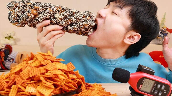 Tantang "Camilan Paling Berisik" yang suaranya begitu keras hingga menyebabkan gangguan pendengaran.