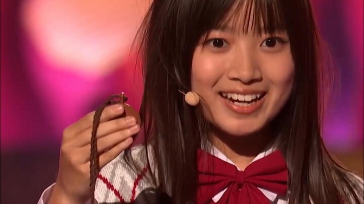 15-year-old stunningly beautiful girl wows the judges on a talent show with her incredible mind-read