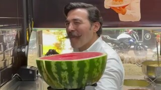 Makan semangka, Bulong