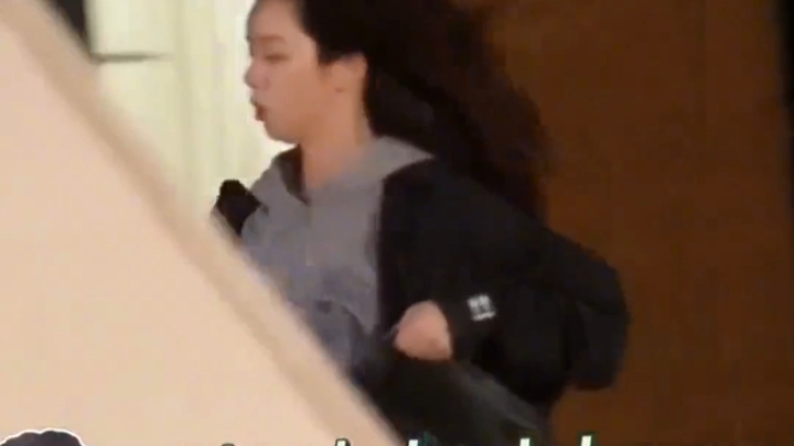 ฮเยรีรับบทเป็นทักซอนถือเป็นการเล่นตามคาแรกเตอร์แท้ๆ แค่ขยับนิดเดียวก็ตอบกลับทันที😭