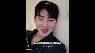 Cha Eunwoo showed his mom’s puppy (Dongdong-ie) 🐶