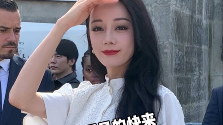 ฉันไปปารีสกลับได้เจอตี๋ลี่เร่อปาถึงสามครั้งในวันเดียว! เร่อปาของพวกคุณสวยมากเลยนะ!